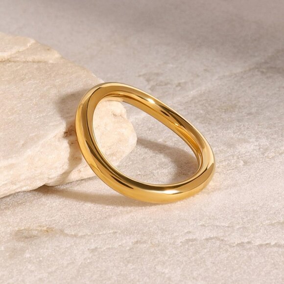 Water-Resistant 18K Gold Plated Women’s Rings - Chunky Layered Stackable Design - Picture 4 of 7